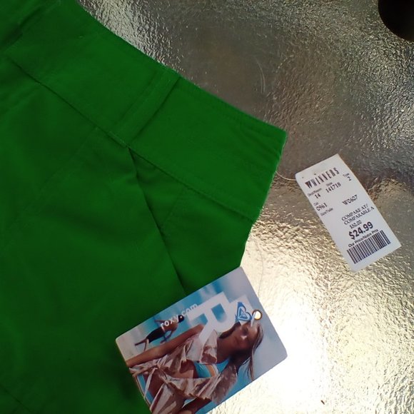 Ladies\ teens  shorts - Picture 3 of 4